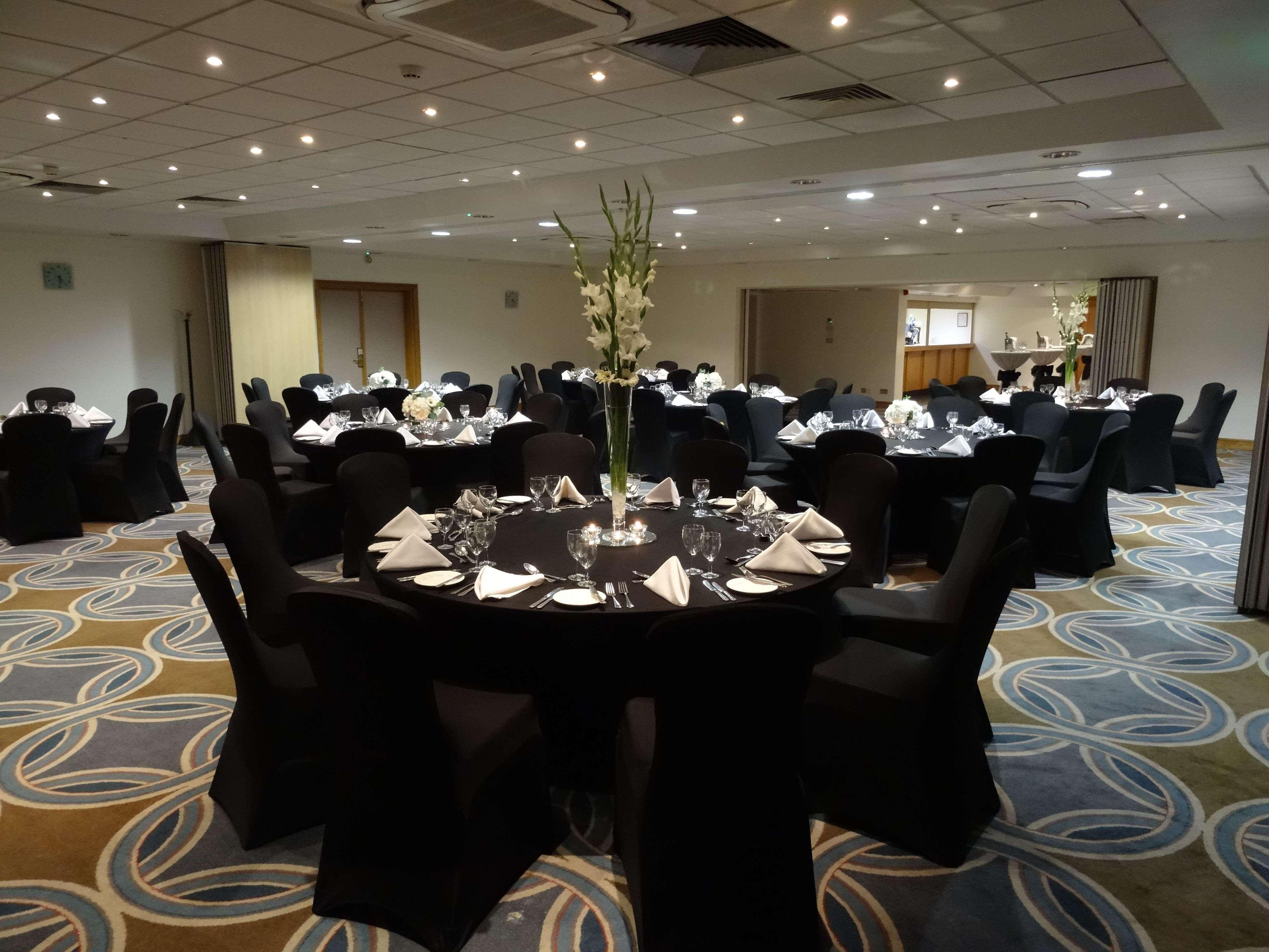 Oxford Belfry Hotel & Spa Thame Eksteriør bilde