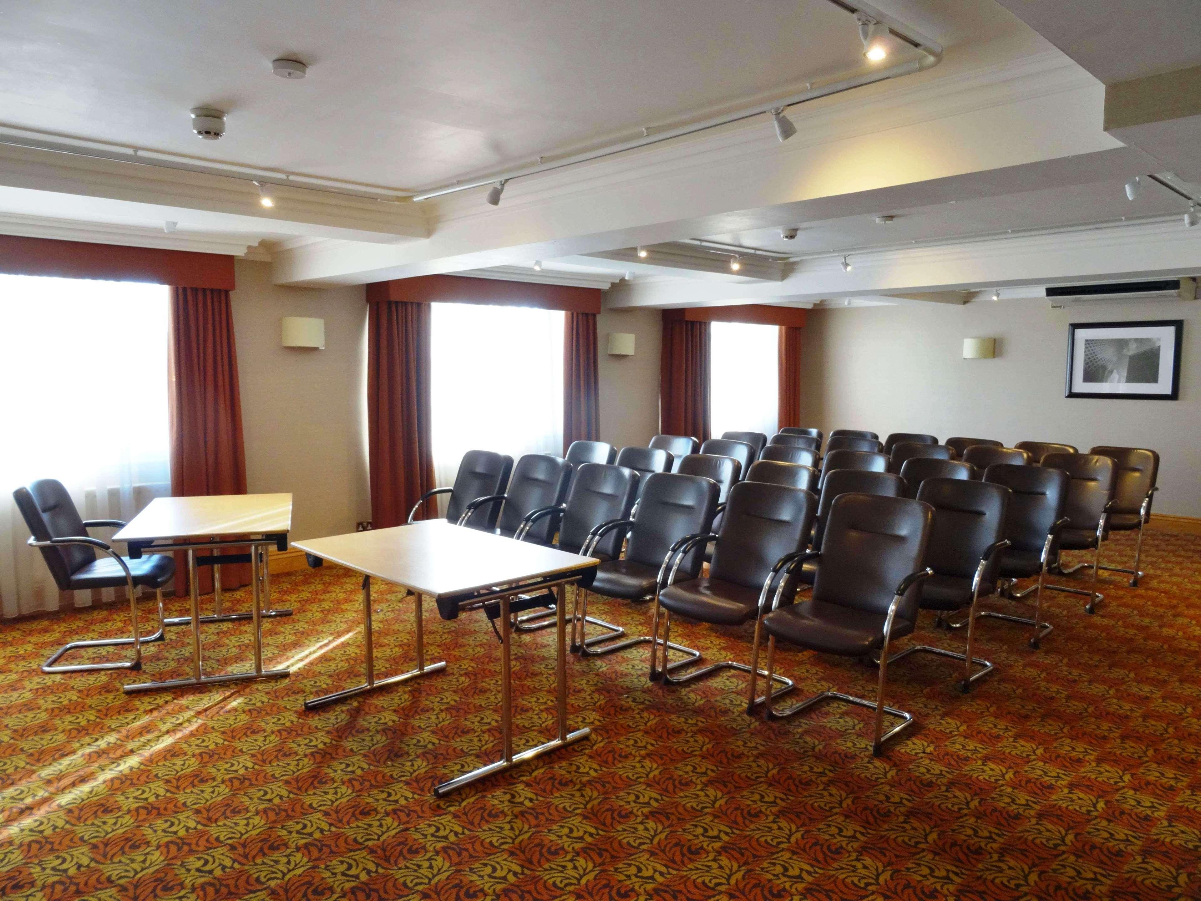 Oxford Belfry Hotel & Spa Thame Eksteriør bilde