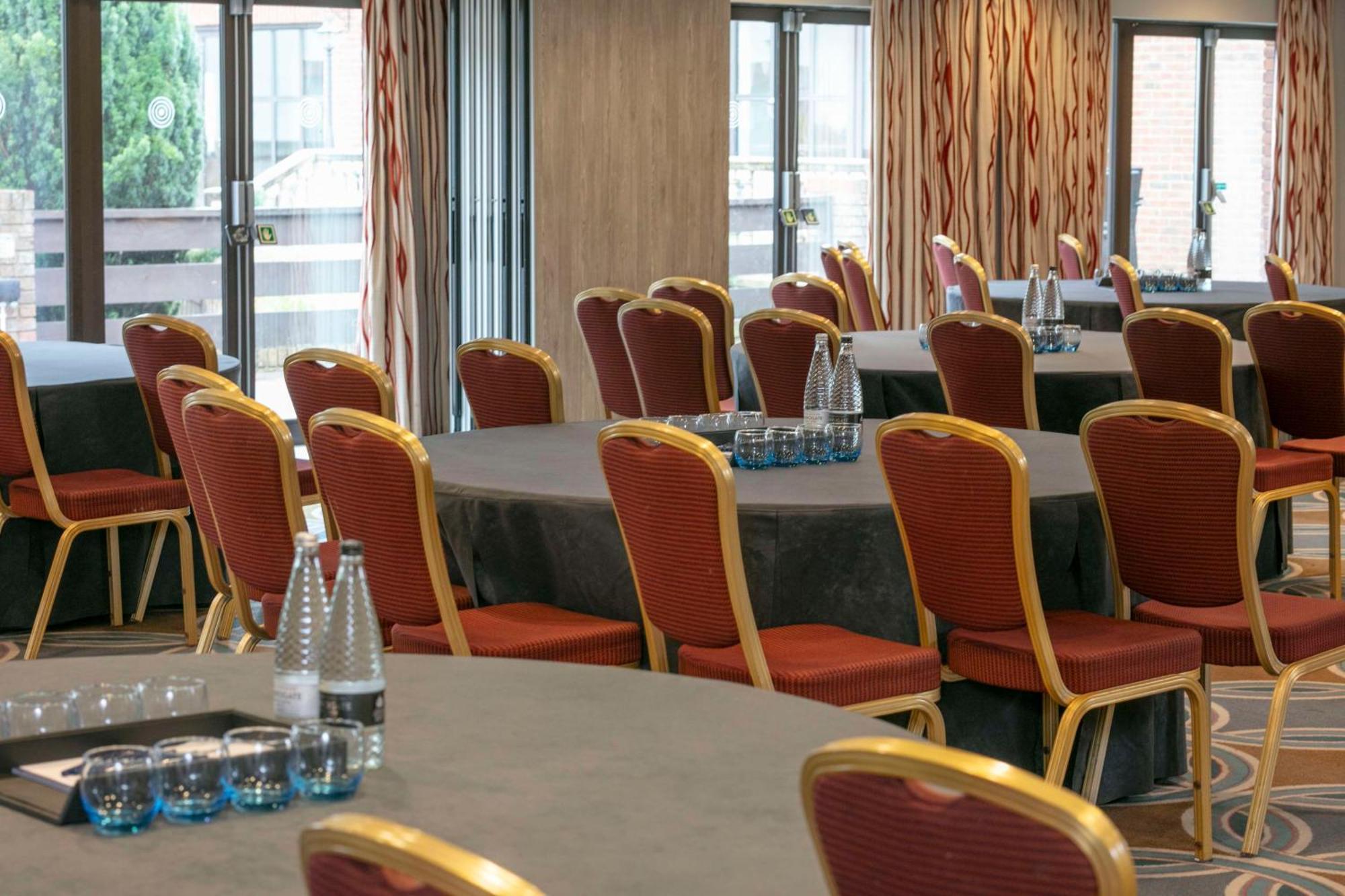Oxford Belfry Hotel & Spa Thame Eksteriør bilde