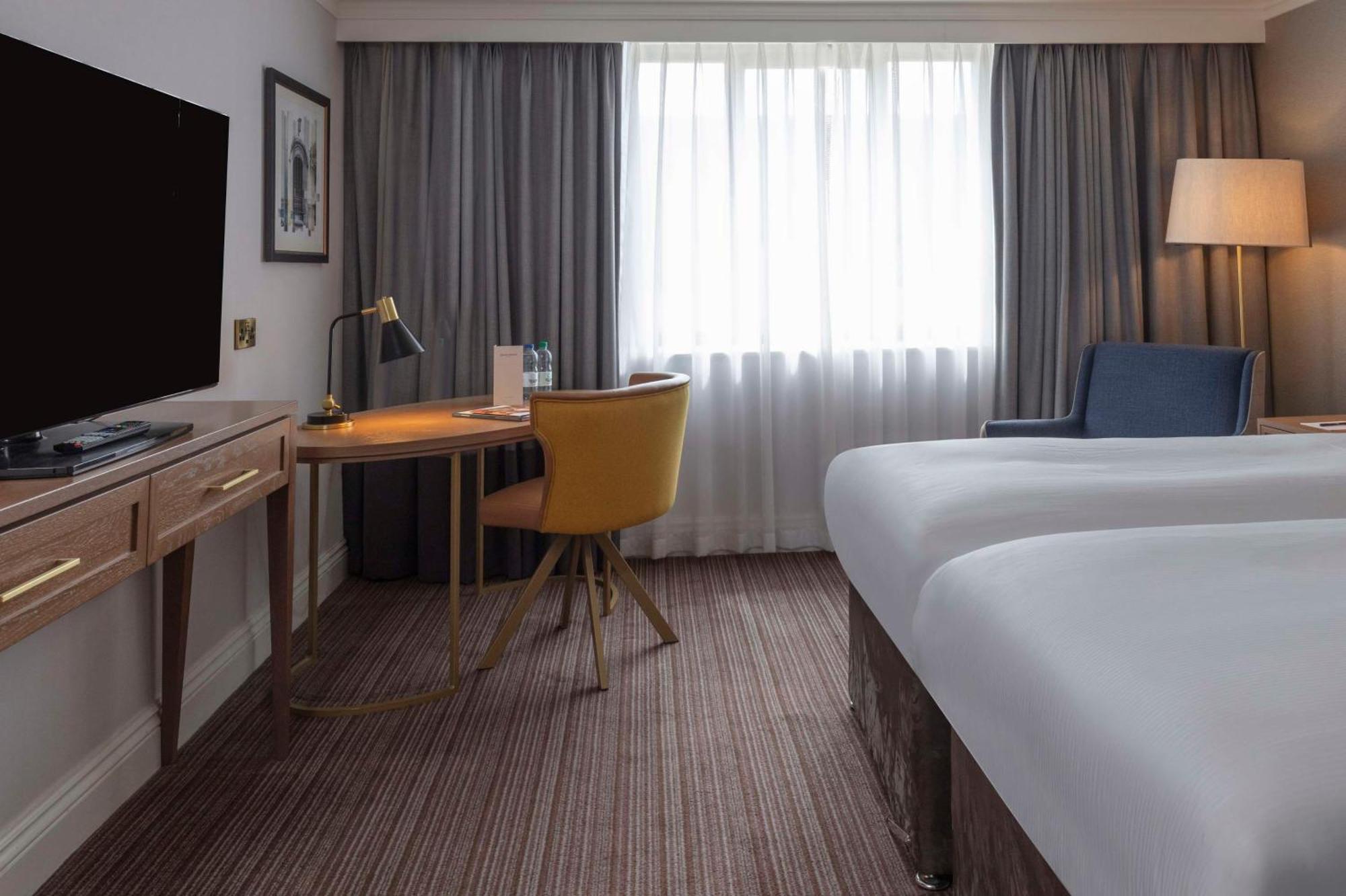 Oxford Belfry Hotel & Spa Thame Eksteriør bilde