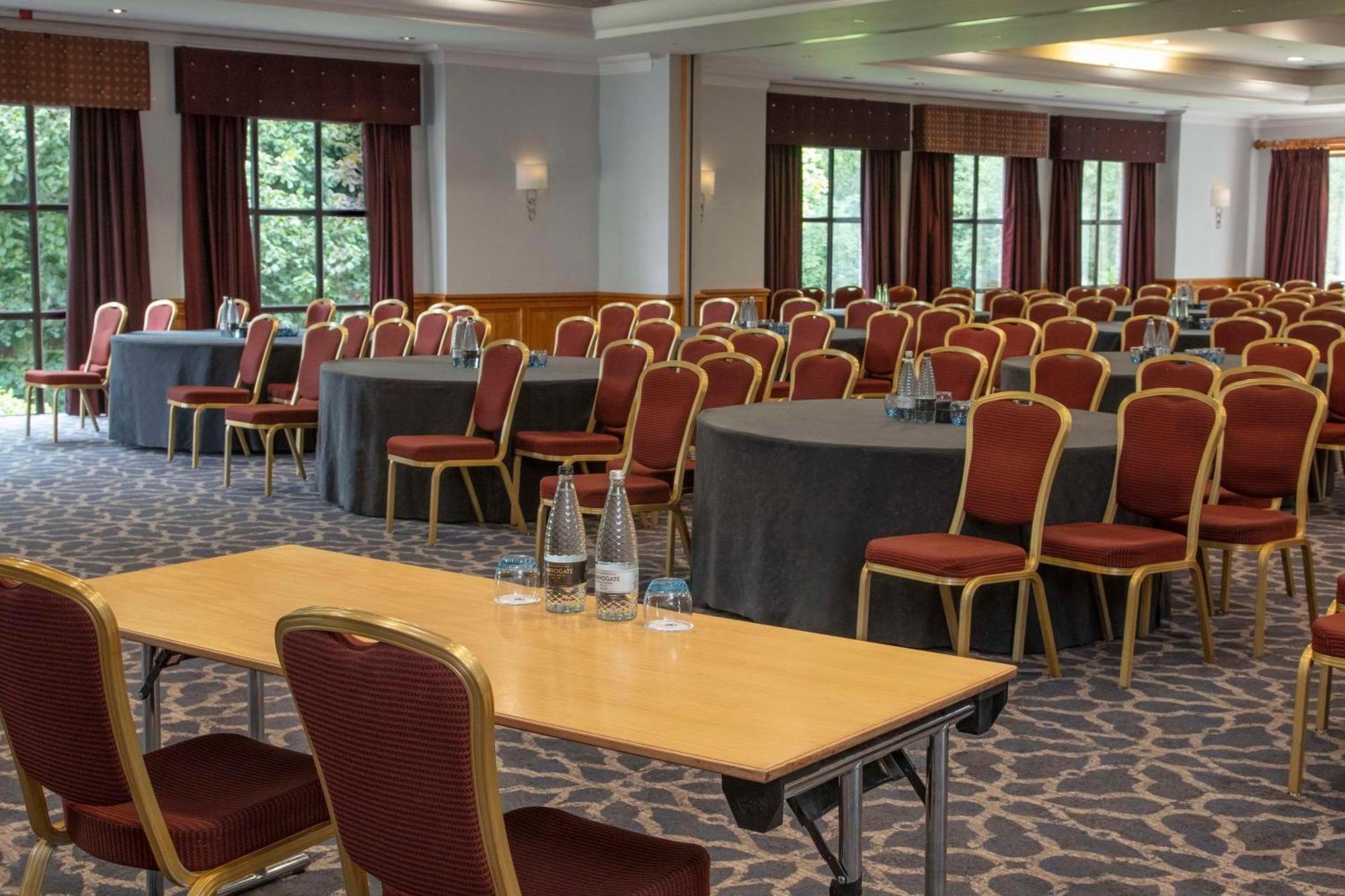 Oxford Belfry Hotel & Spa Thame Eksteriør bilde