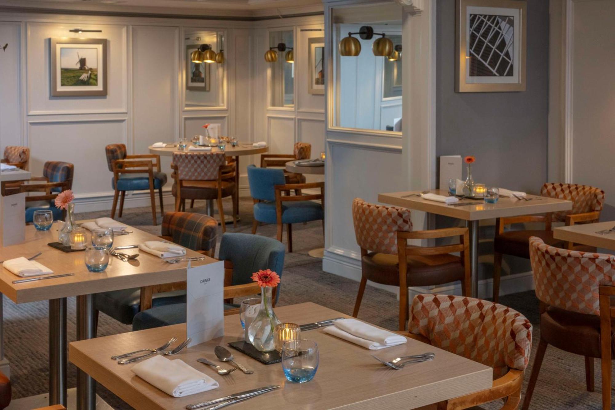Oxford Belfry Hotel & Spa Thame Eksteriør bilde